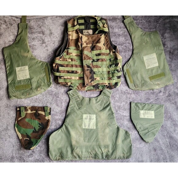 Camouflage Tactical Vest Carrier w/ Inserts Size Large Woodland BDU Display Only - Picture 1 of 15